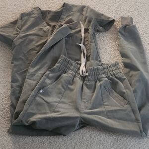 Figs Heathered Olive XXS Scrub Set